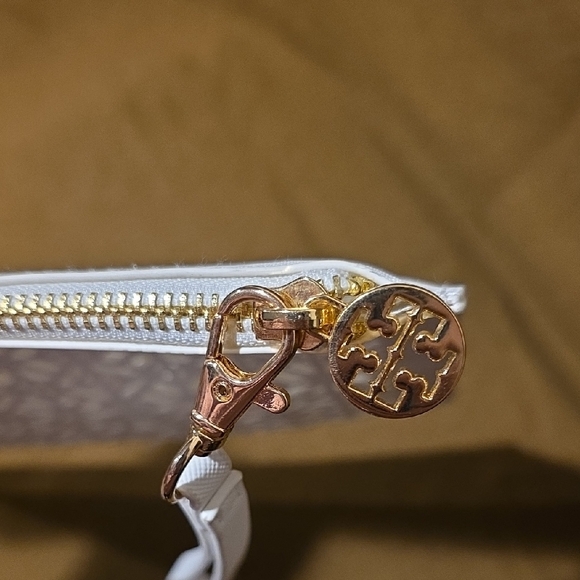 Tory Burch White Geometric Cutout Wristlet - Picture 2 of 2